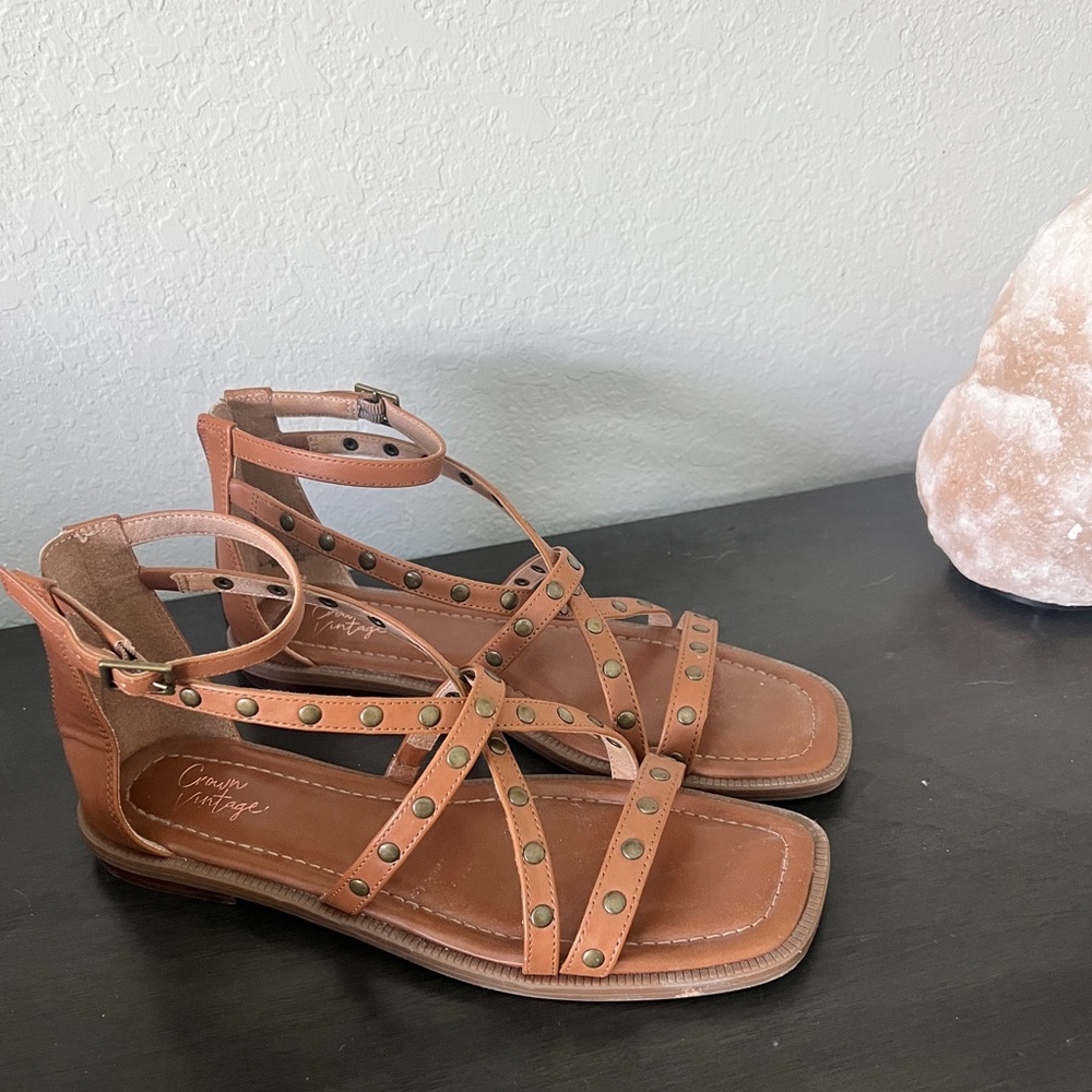 Crown Vintage gladiators sandals size 8.5